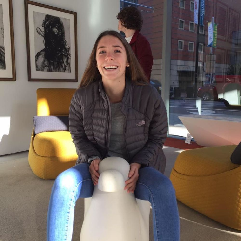 Meet your Posher, Claire
